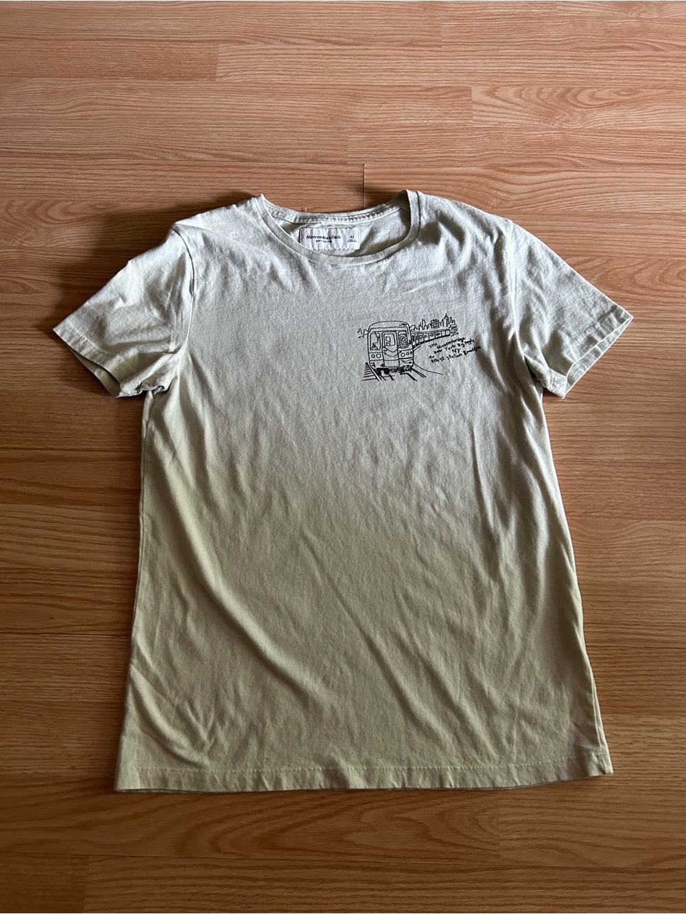 Abercrombie & Fitch Light Khaki Sage Green New York Logo Soft Tee XS